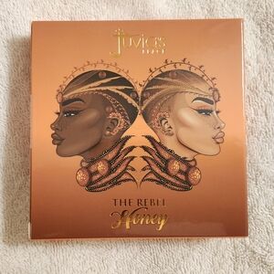 NIB "The Rebel Honey" by Juvia's Place 4 Pan Pressed Pigment Eyeshadow Palette